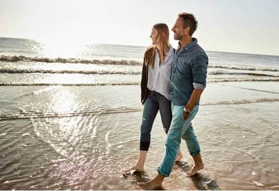 Couple reconnecting during relationship counselling in Gold Coast